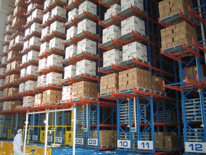 移動密集型貨架